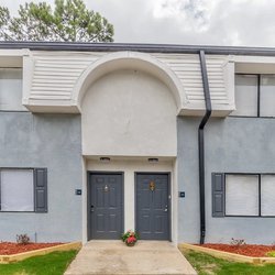 exterior view at Commons at Camp Creek