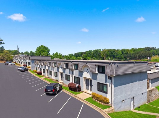 exterior view at Commons at Camp Creek